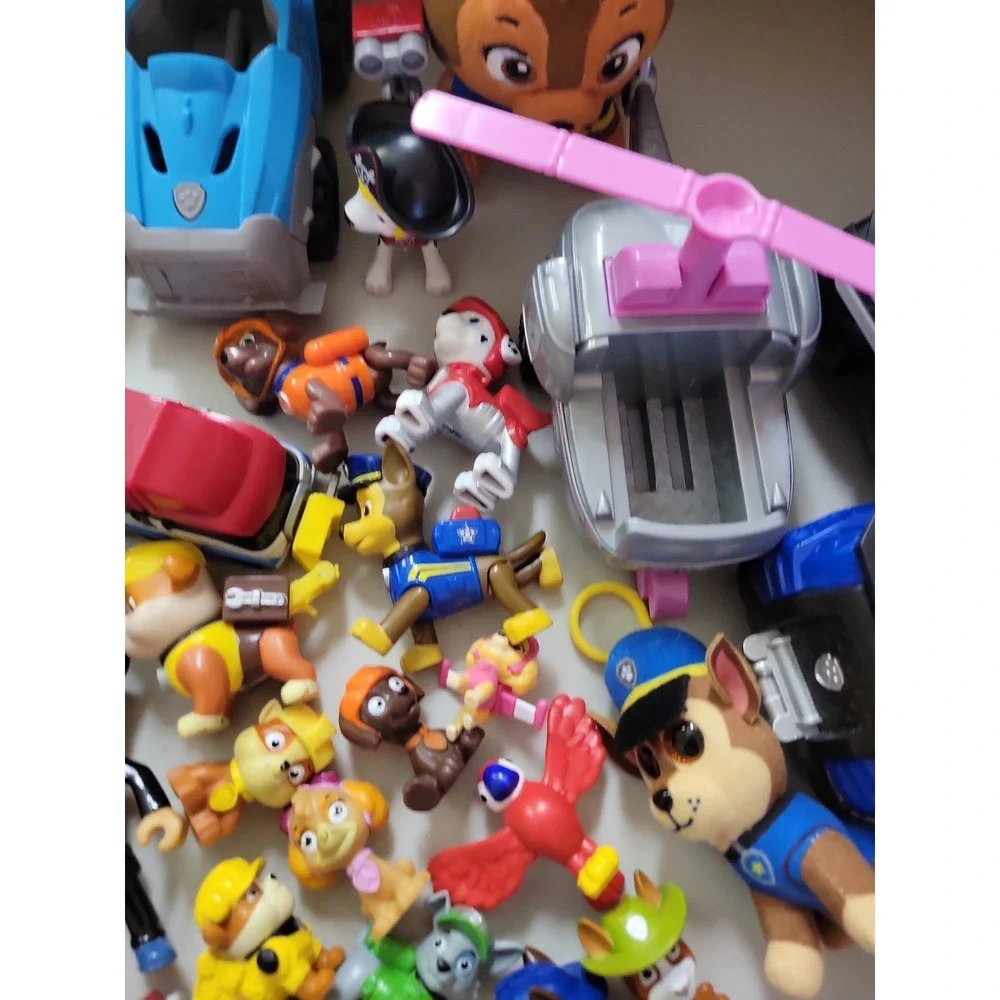 PAW Patrol  Characters & Vehicles dogs figures mixed lot Puppies Plane